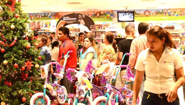 Compras de Diciembre con Entusiasmo y Cautela Debido a la Inflación